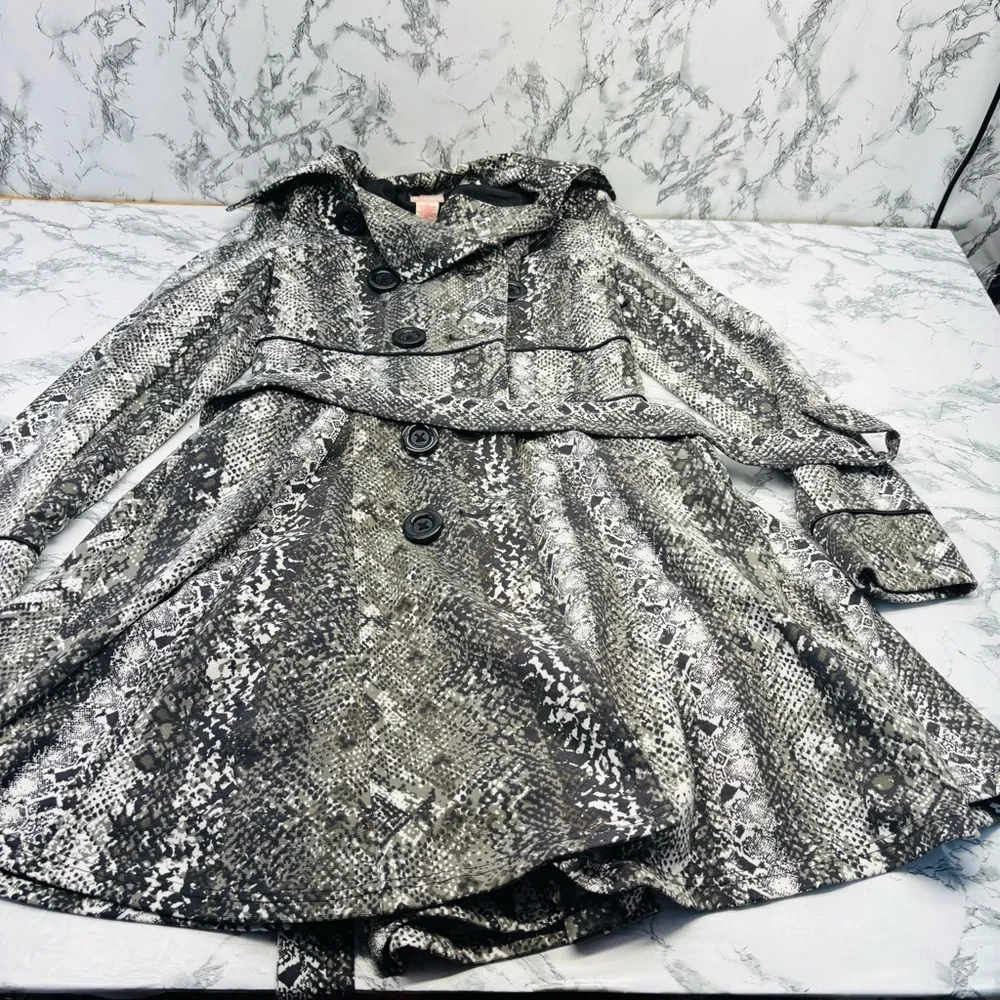 Y2K Candie's Black Grey & White Snake-Print Trench Coat with Belt Size Medium - Picture 7 of 12